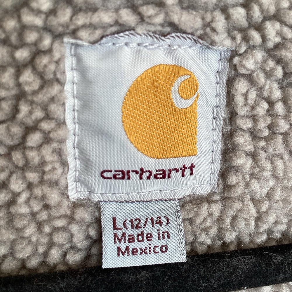 Carhartt Washed Duck Sherpa-Lined Mock Neck Vest in dark brown - Picture 10 of 10